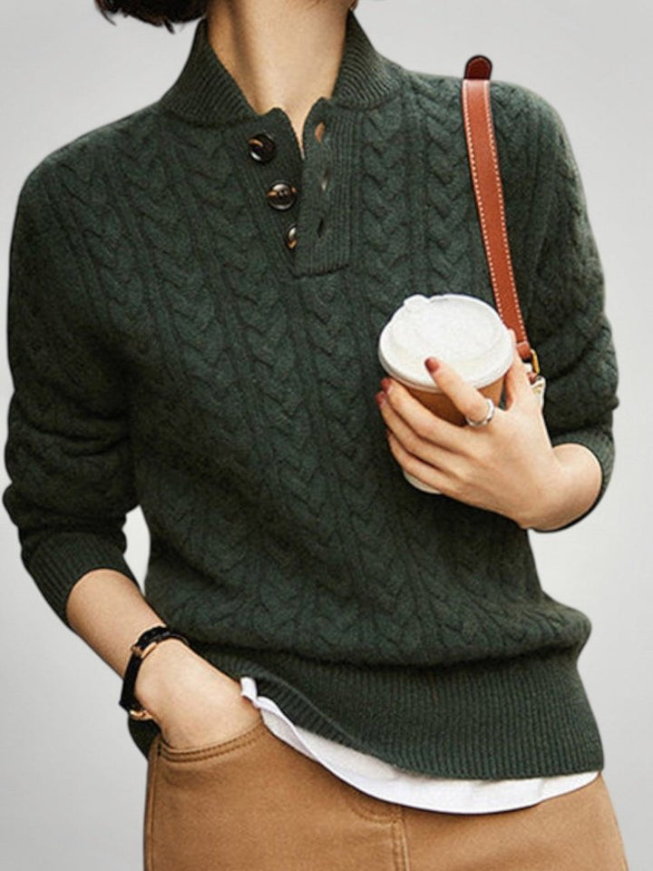 Britta | Eleganter Damenpullover mit Raffinierten Knöpfen