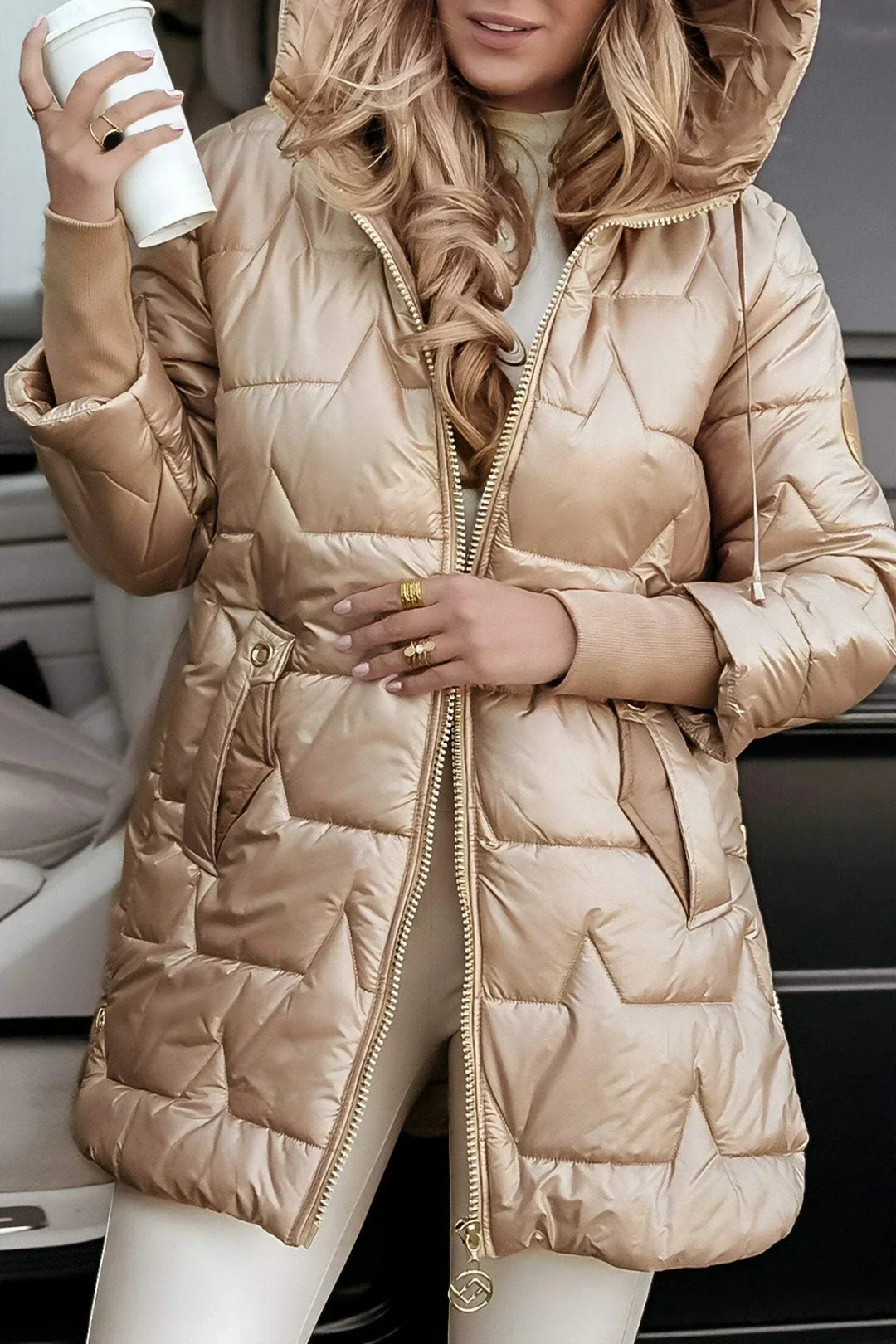 Lina | Lange, warme Steppjacke mit großzügiger Kapuze