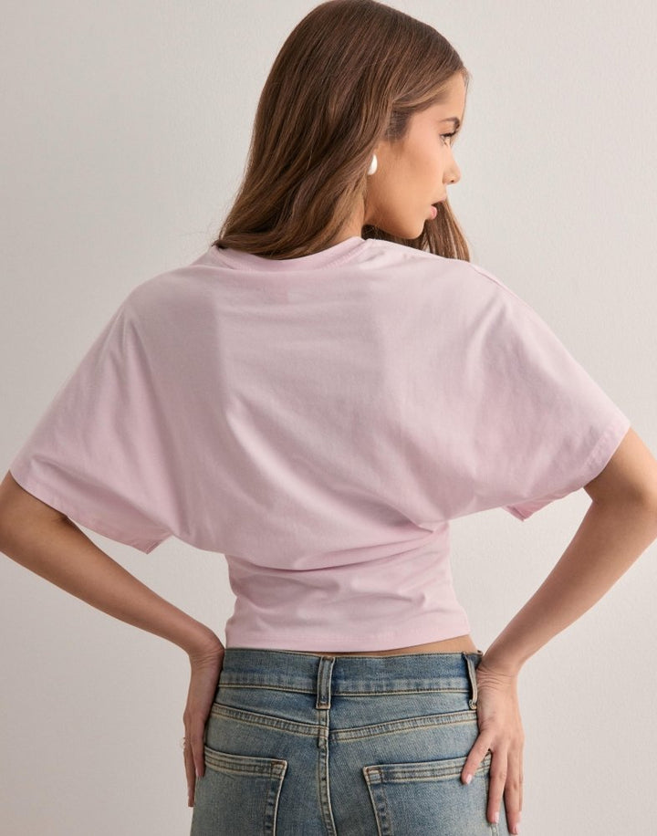 Maila | Einfaches Oberteil, starker Look