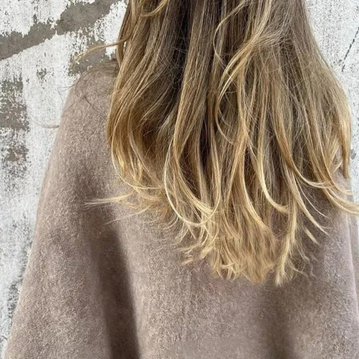 Elise | Kurze Jacke mit eleganten, ausladenden Ärmeln